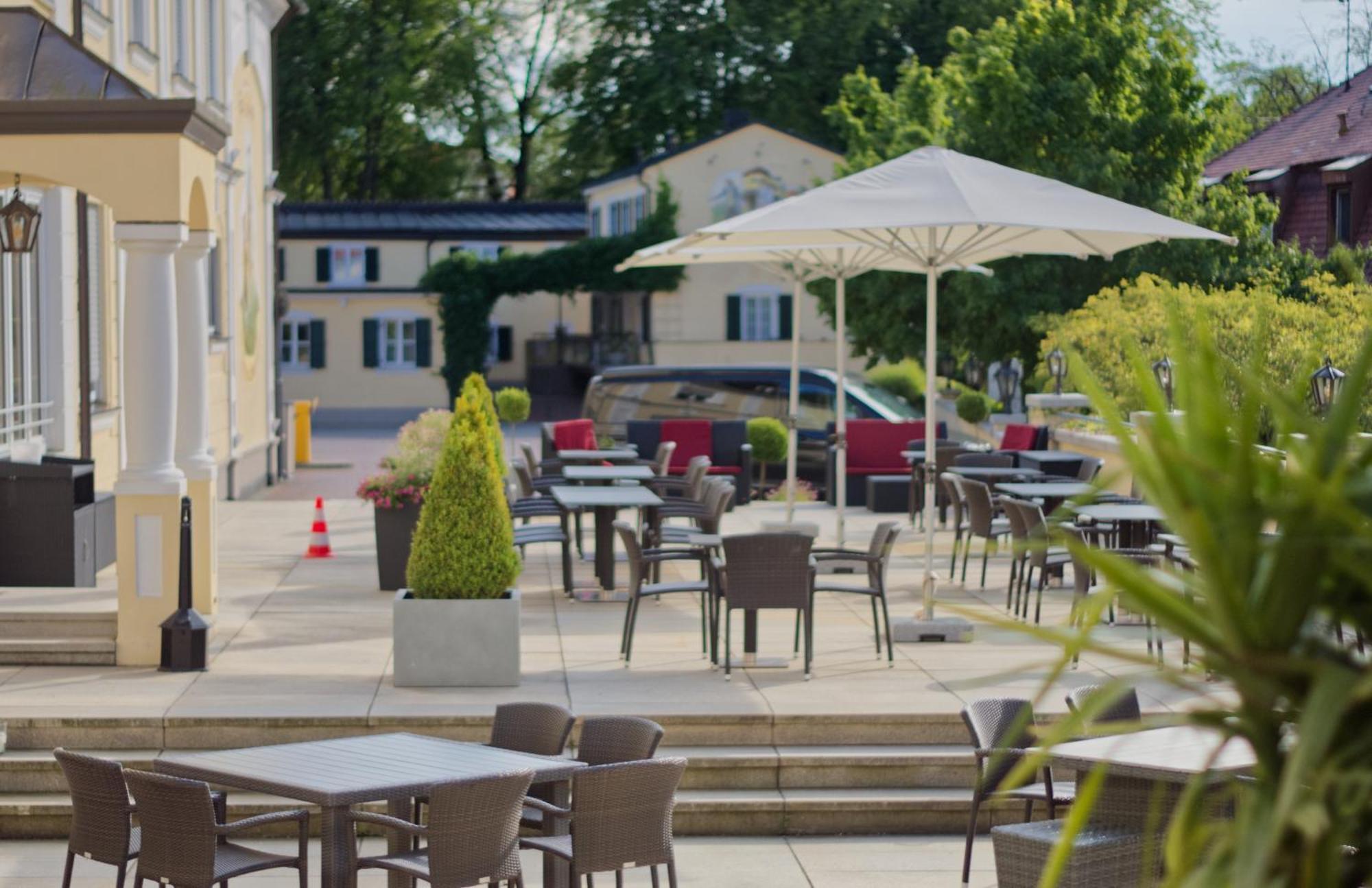 Hotel Am Schlosspark Zum Kurfuerst Oberschleißheim Exterior foto